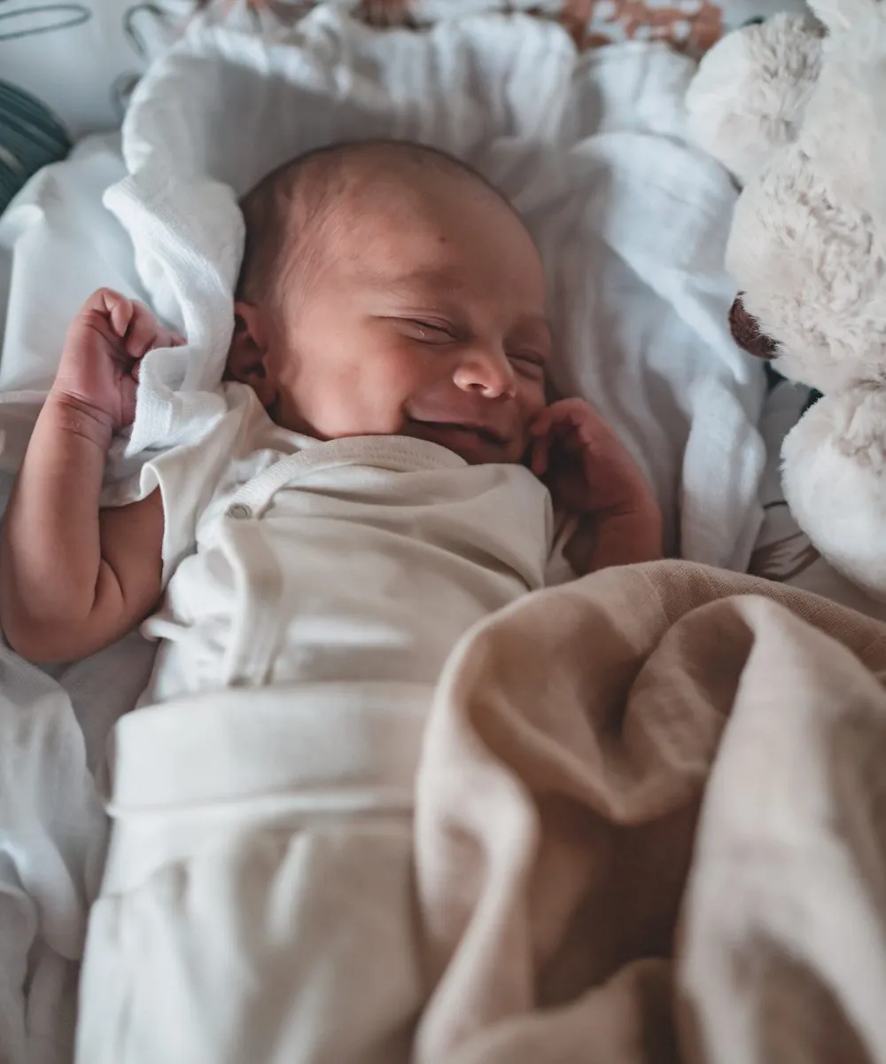 Motherhood photography, maternity, birth and babies